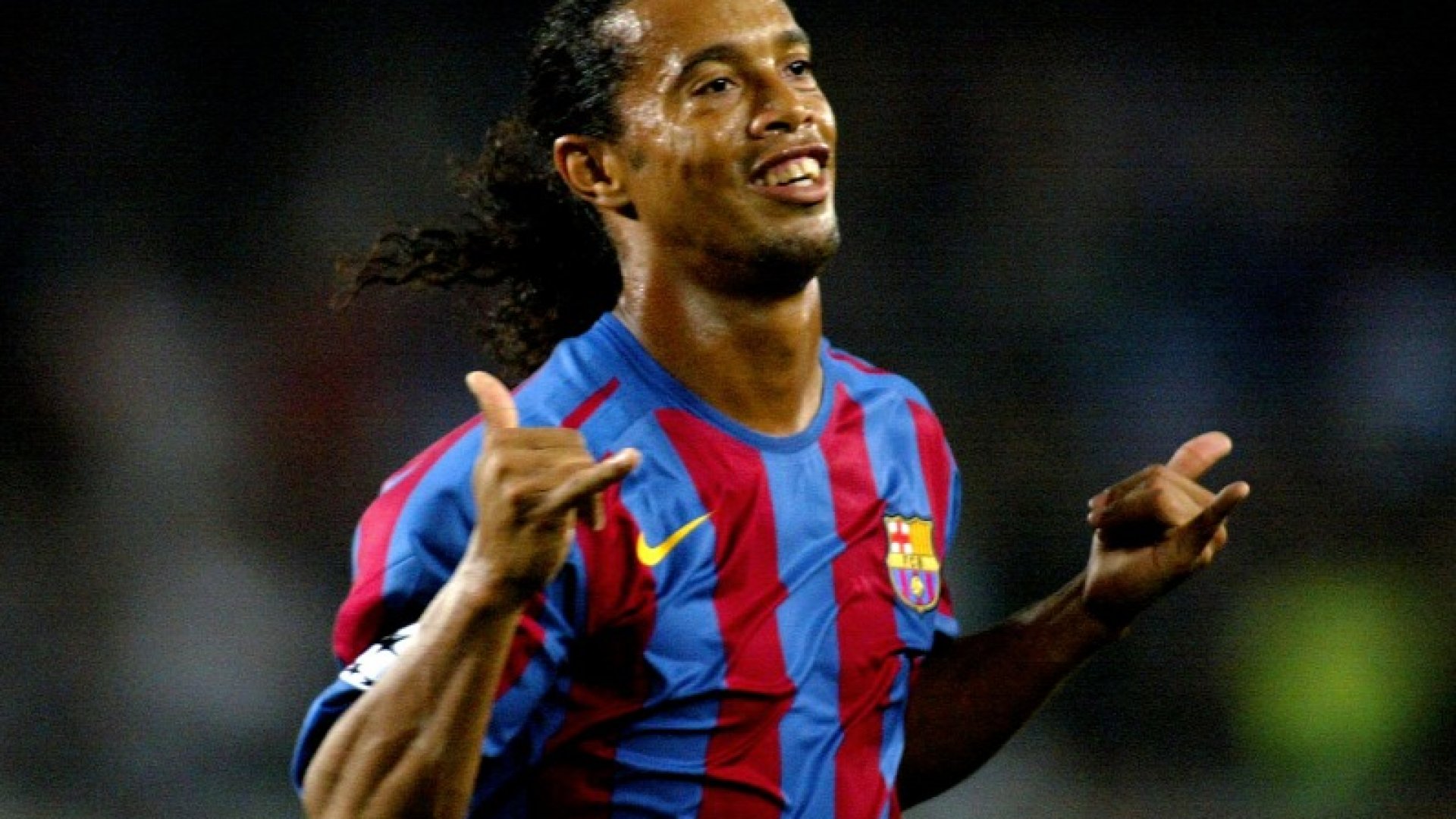 Visszavonult Ronaldinho Ronaldinho visszavonulására